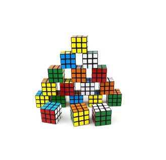 초보자를 위한 3x3x3 자기 속도 큐브를 해결하는 방법은 무엇입니까?